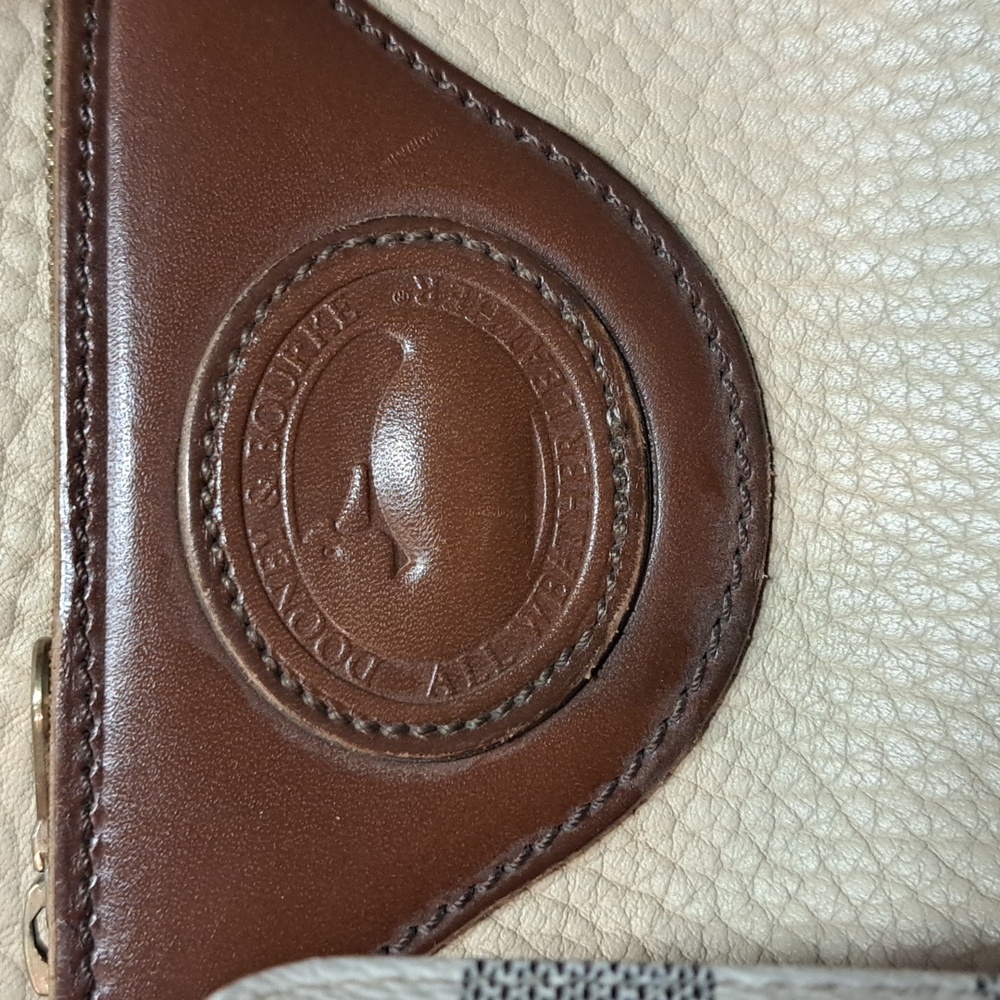 Vintage Dooney & Bourke Beige/Brown Pebbled Leather Tote Shoulder Bag - Picture 16 of 16